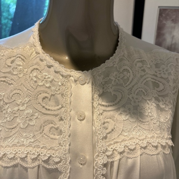 Christian Dior Lingerie NIGHTGOWN Lounging Underwear Vintage White Size Medium - Picture 2 of 7
